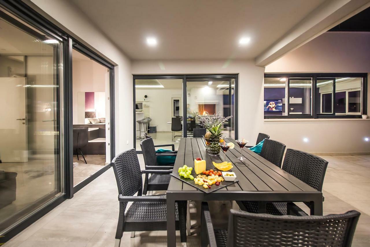 Villa Lacus Makarska Ngoại thất bức ảnh